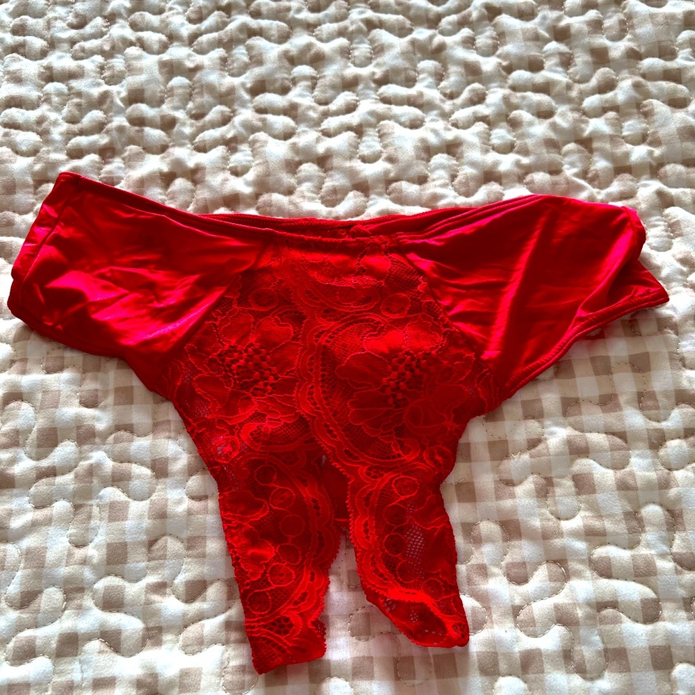Victoria Secret Panty crotchless very stylish